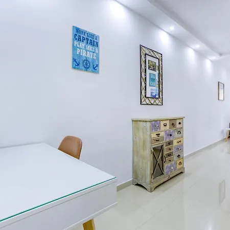 Comfy 2br In The Centre With Wifi & Ac By 360 Estates Appartement *