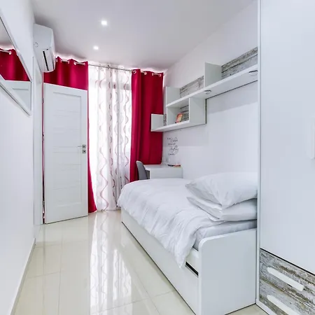 Comfy 2br In The Centre With Wifi & Ac By 360 Estates Apartament *